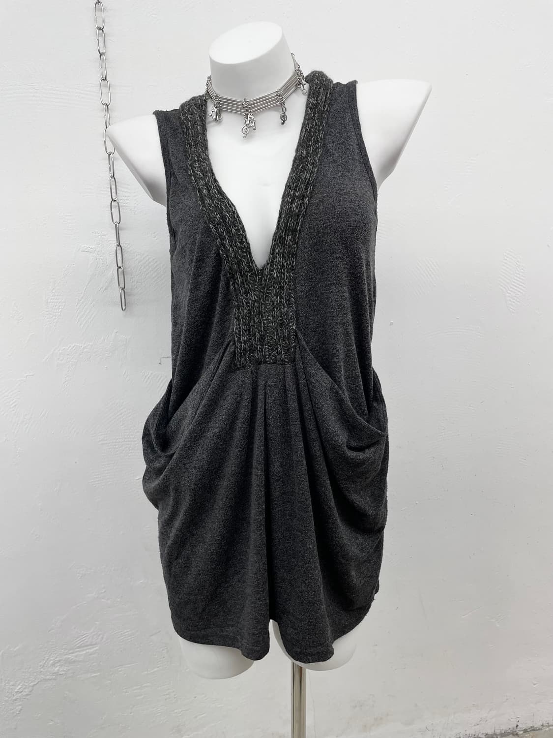 아방가르드 드레이프 셔링 원피스 상품이미지1