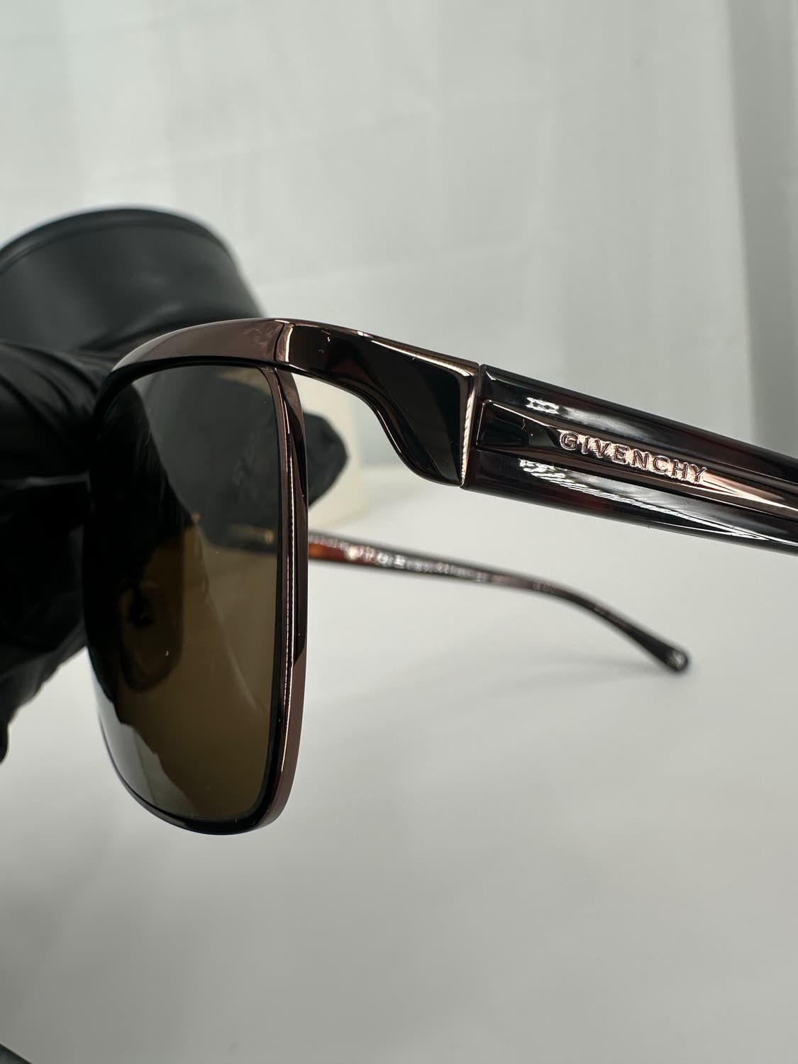 [새상품 무료배송] 정품 지방시 Made in Italy 선글라스 상품이미지2