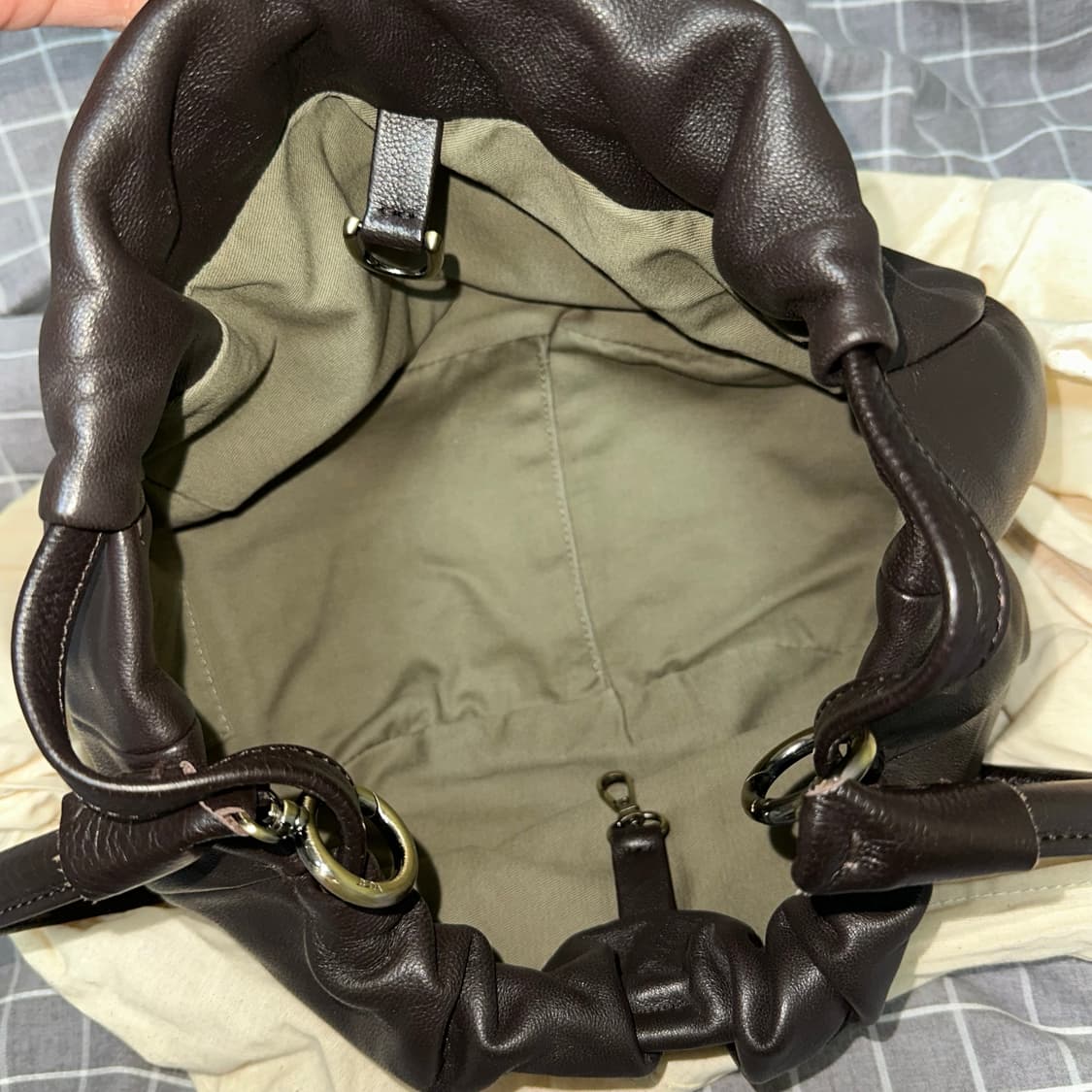 유르트 플럼백 초코 상품이미지4