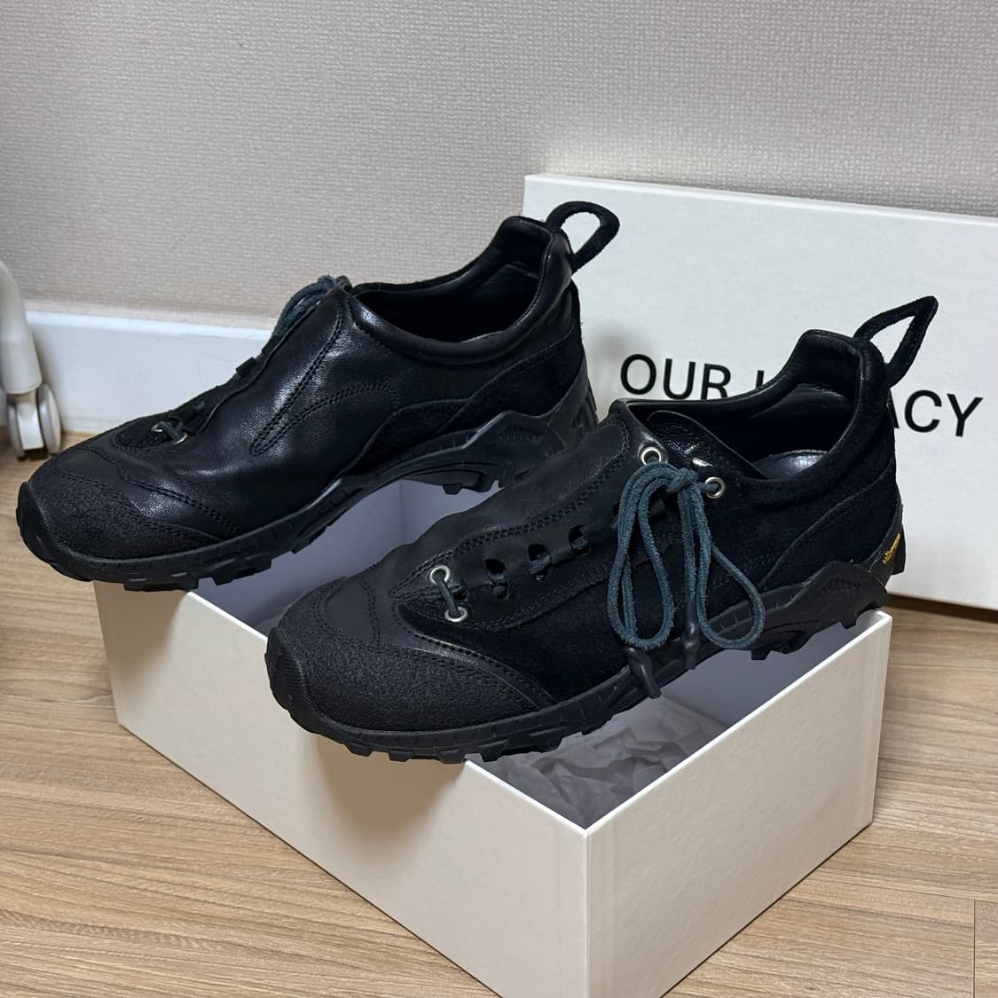 [42] 아워레가시 가베 스텔스 블랙 레더 상품이미지3