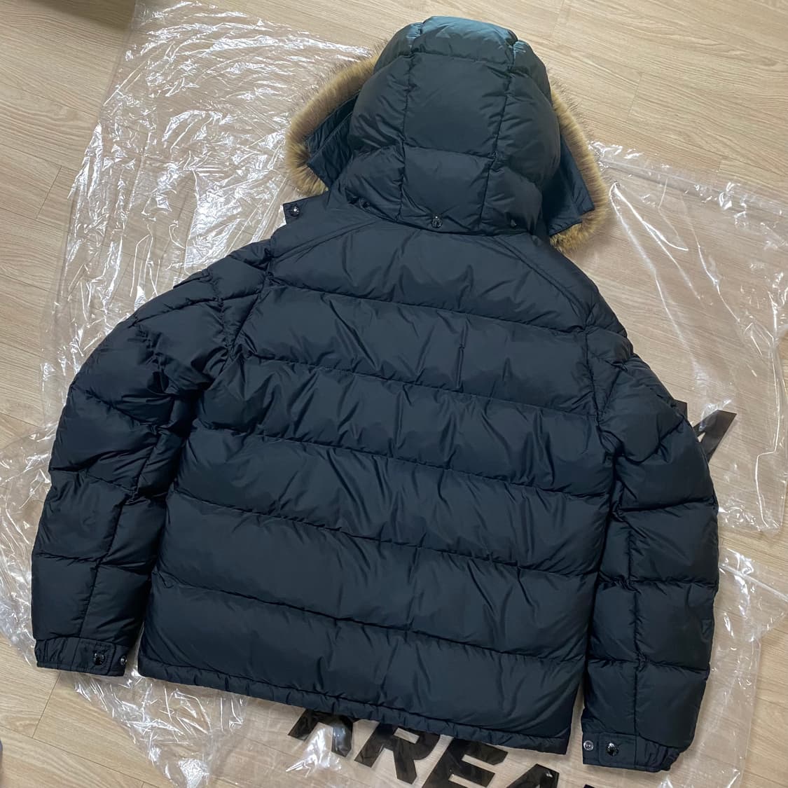 25fw 몽클레르 마야프 후드 쇼트 다운 자켓 블랙 (k2091A00) 상품이미지2