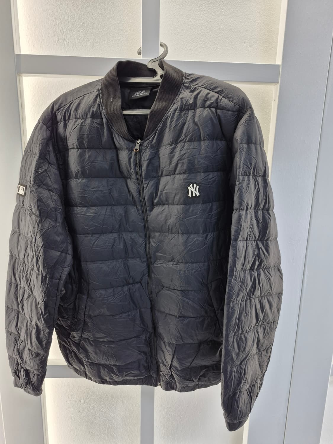 MLB 정품 뉴욕양키스 정품 구스경량패딩 105사이즈 팝니다  상품이미지1