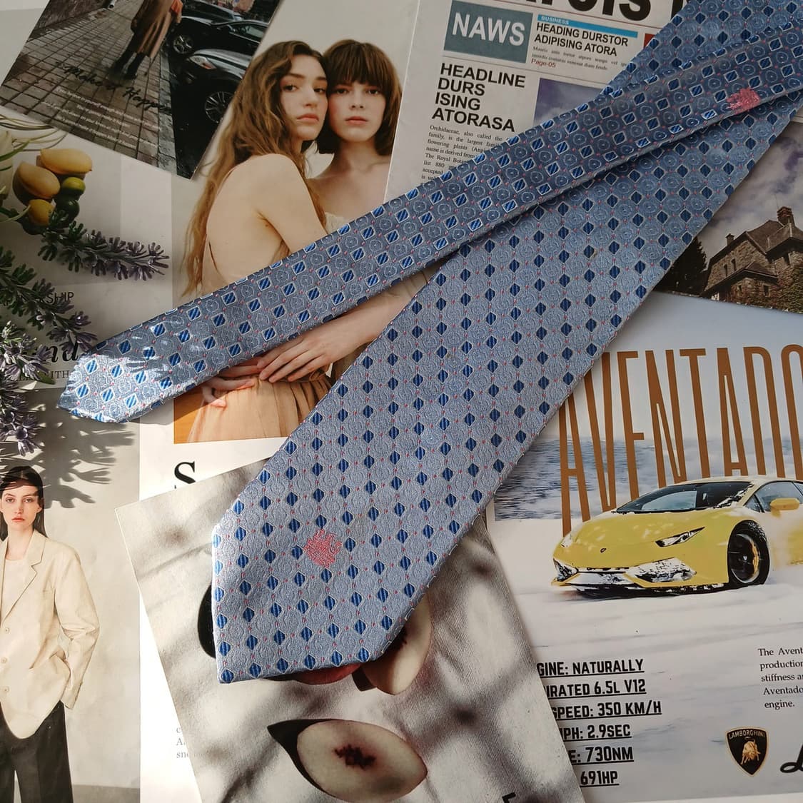 아쿠아스큐텀 실크 블루 기하 패턴 넥타이 9cm A등급 A19589
 상품이미지4