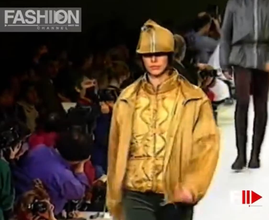 이세이미야케 1993FW 런웨이 아카이브 플리츠 자켓 상품이미지2