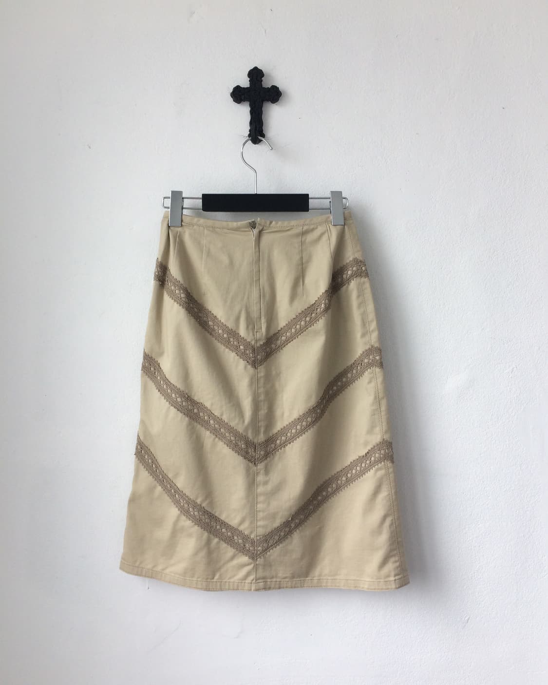 Crochet line detail midi skirt 상품이미지2