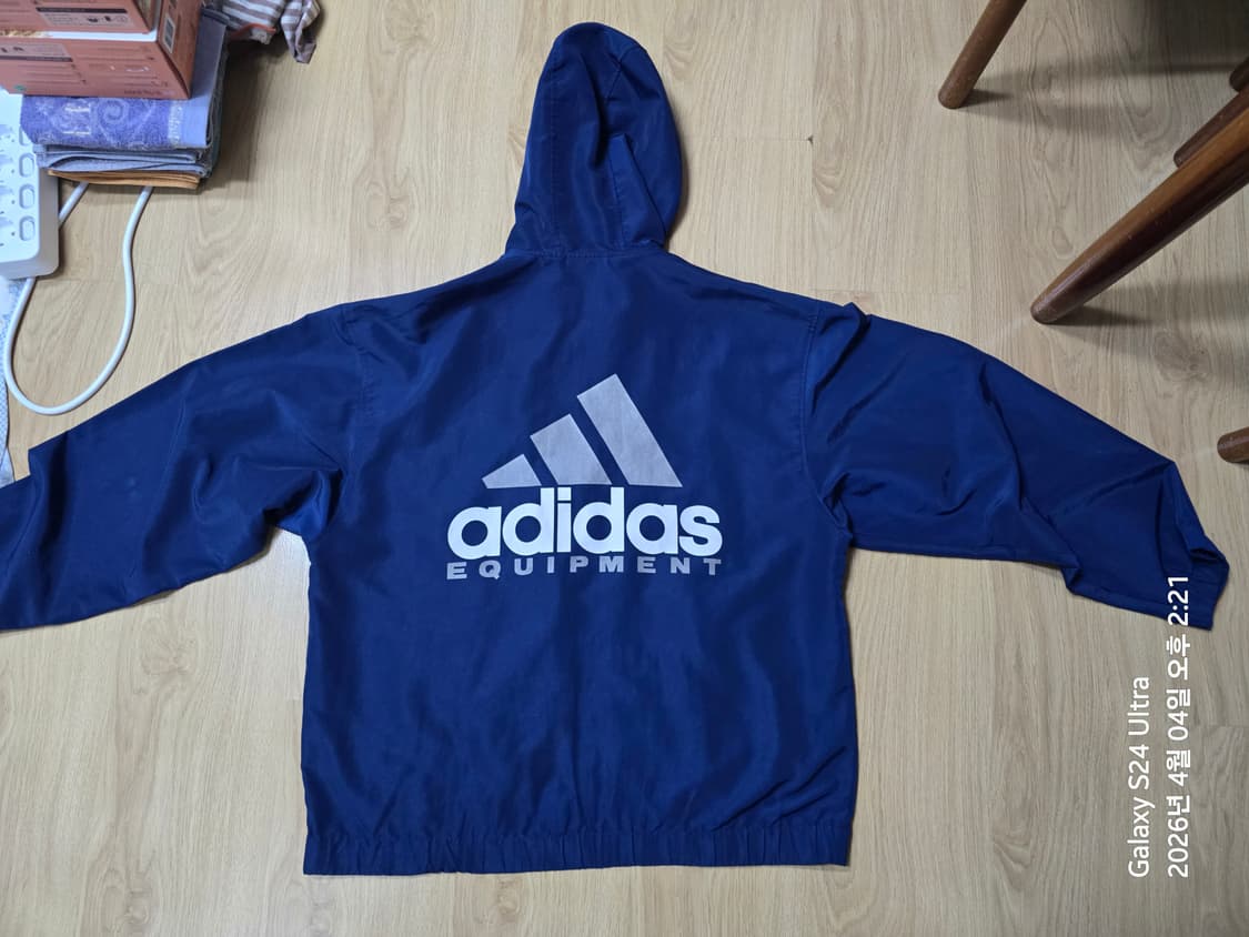 아디다스 이큅먼트 빅로고 바람막이 100사이즈 상품이미지1