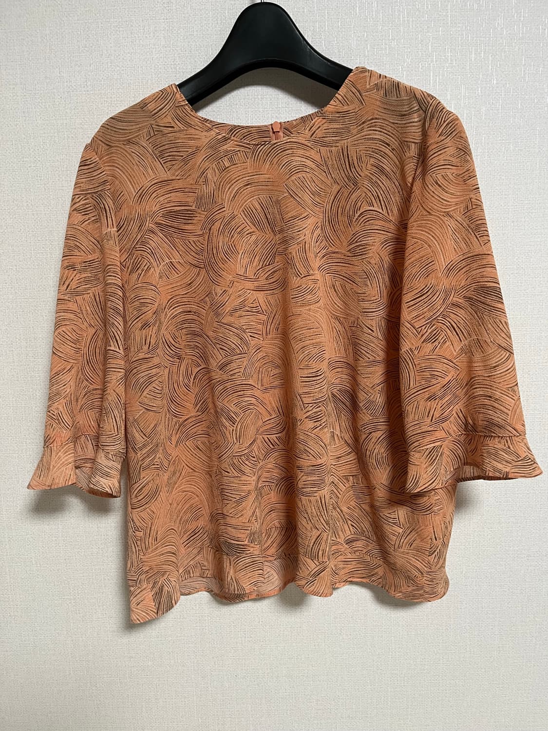 일본 브랜드의 패턴 블라우스 상품이미지1