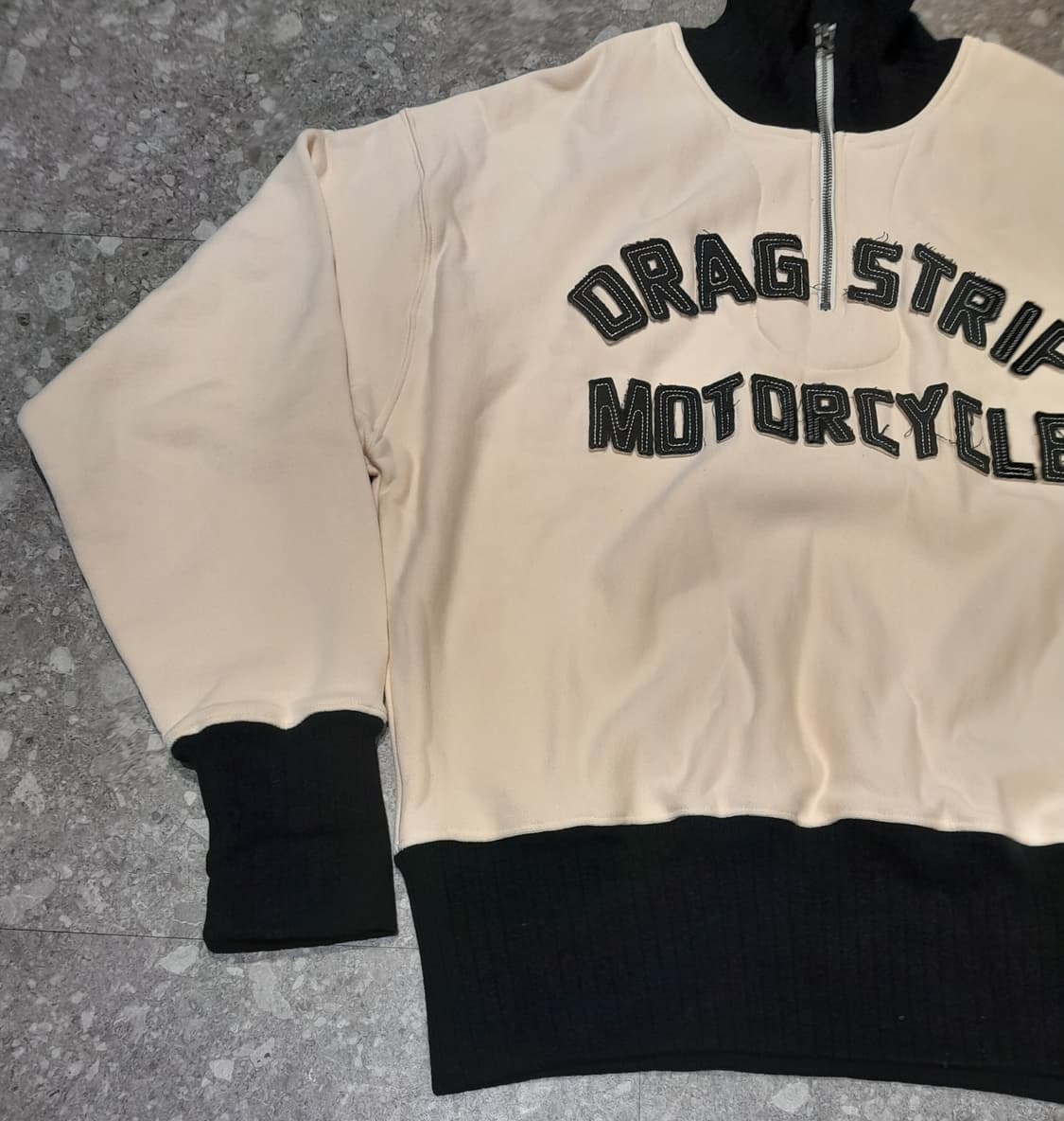 💥아웃스탠딩 하프 스웻셔츠 아이보리 (M) 
 상품이미지5