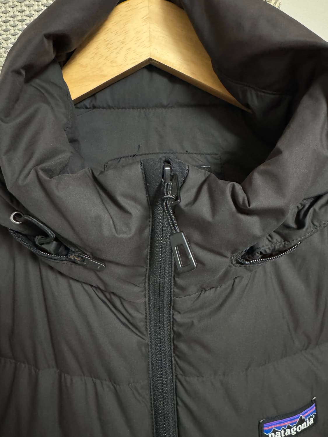 파타고니아 사일런트 다운 자켓 블랙 L 상품이미지3