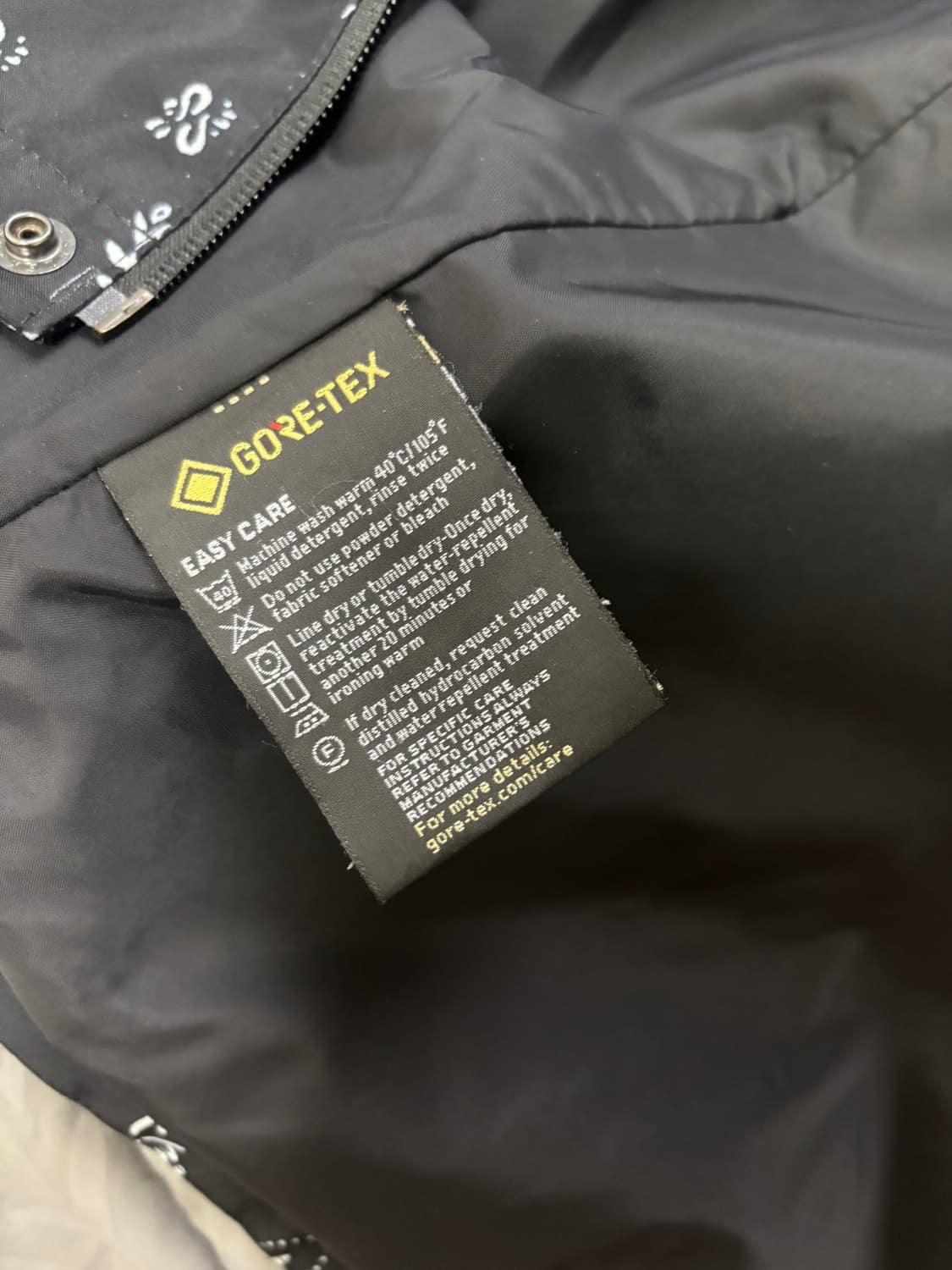 노스페이스 노벨티 고어텍스 마운틴 자켓 블랙 상품이미지3