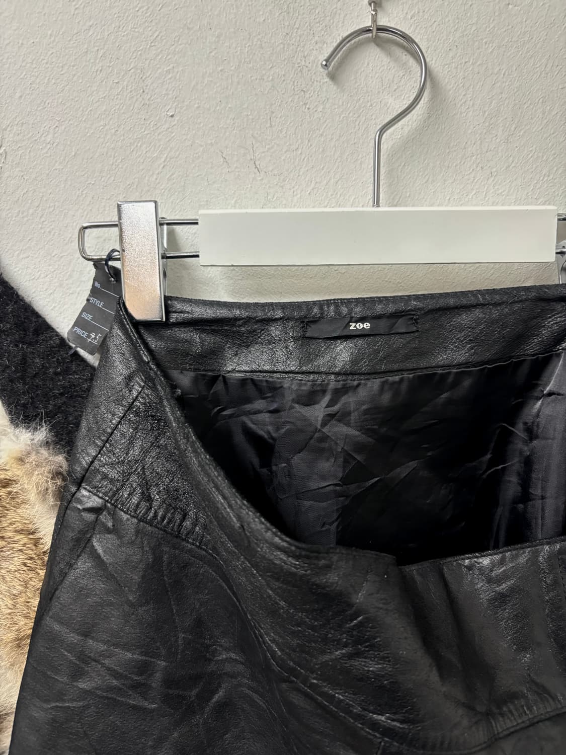 “Zoe” 00’s Design Chic Mood Leather Skir 상품이미지4