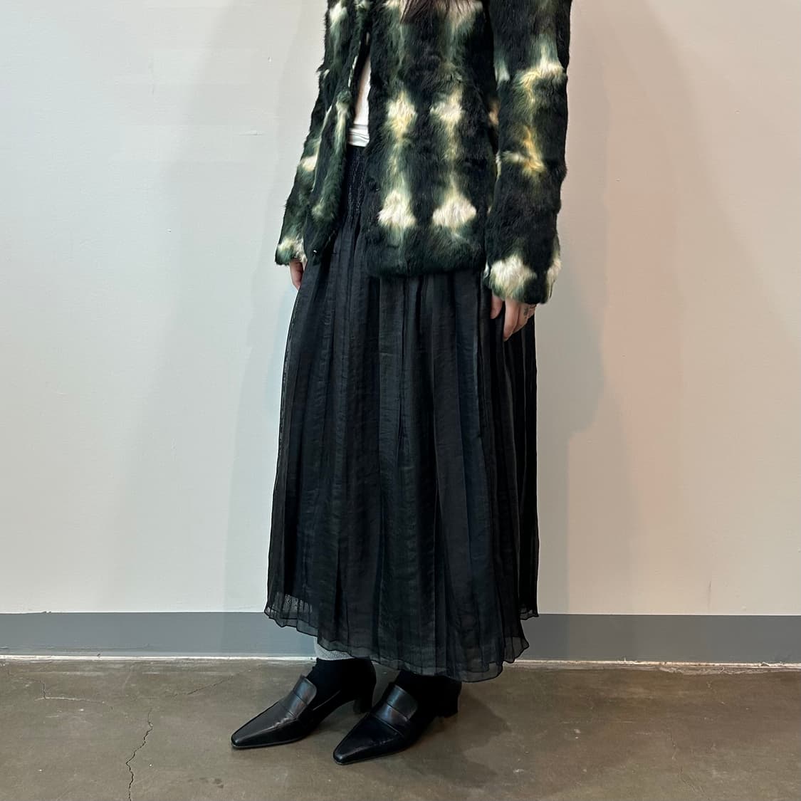 블랙 플리츠 롱 스커트 상품이미지2