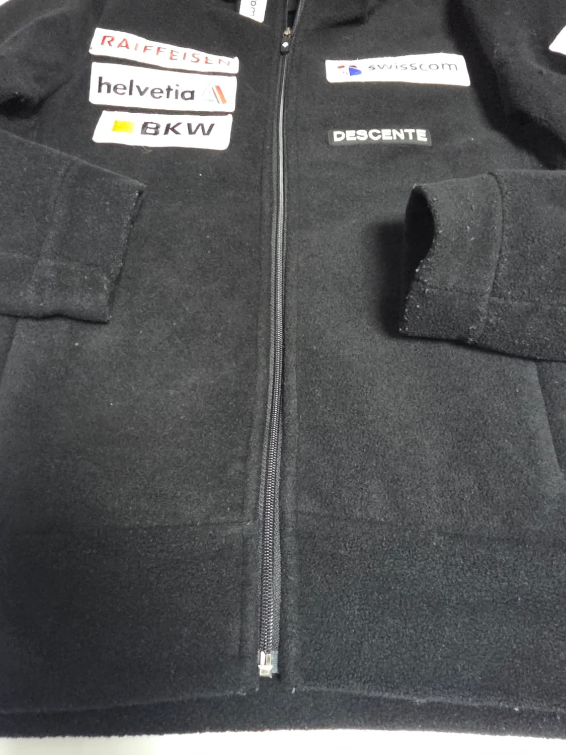 [데상트] 스위스 스키 국대 패치 블랙 기모 후드 집업 M  상품이미지2