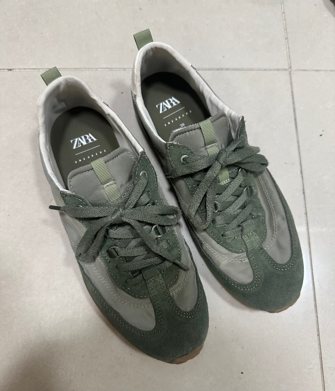 자라(ZARA) 스니커즈 39 (국내 255) 상품이미지1