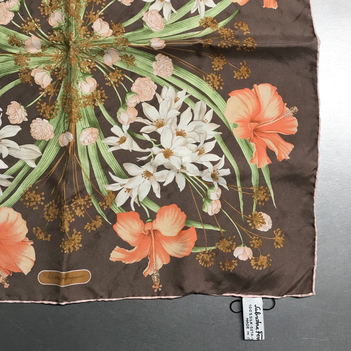 페레가모 실크 스카프 상품이미지4