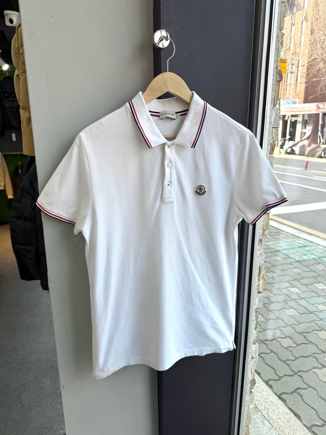 L/ 몽클레어 3선 트리밍 와펜패치 피케 반팔 상품이미지4