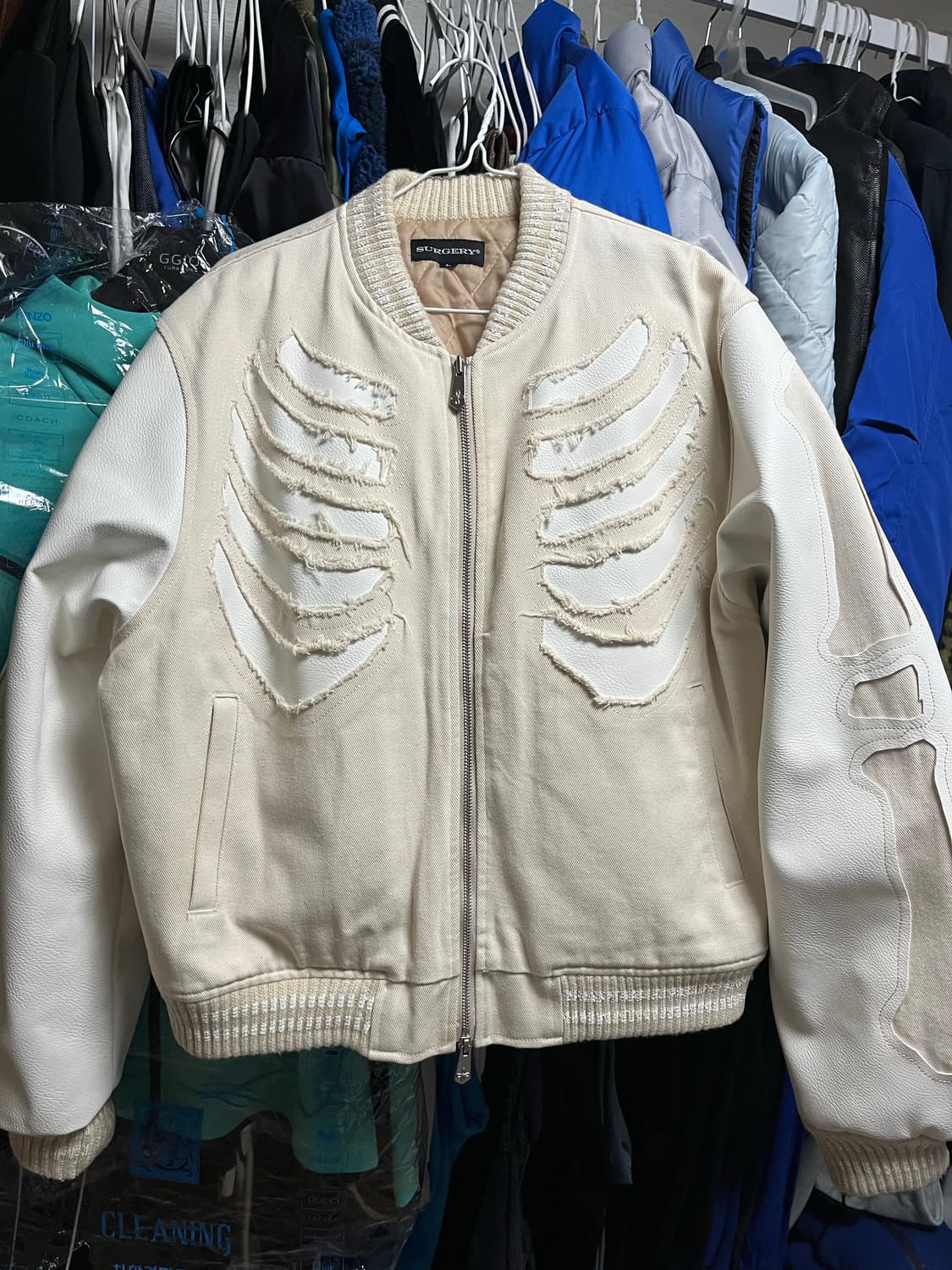 써저리 바시티 L 유일매물 판매 상품이미지1