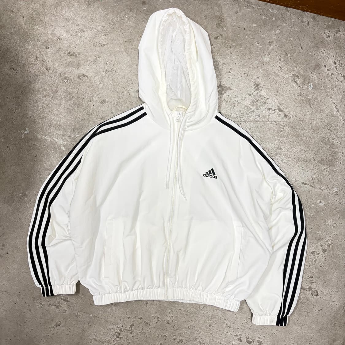 아디다스 화이트 바람막이[2404] 상품이미지1