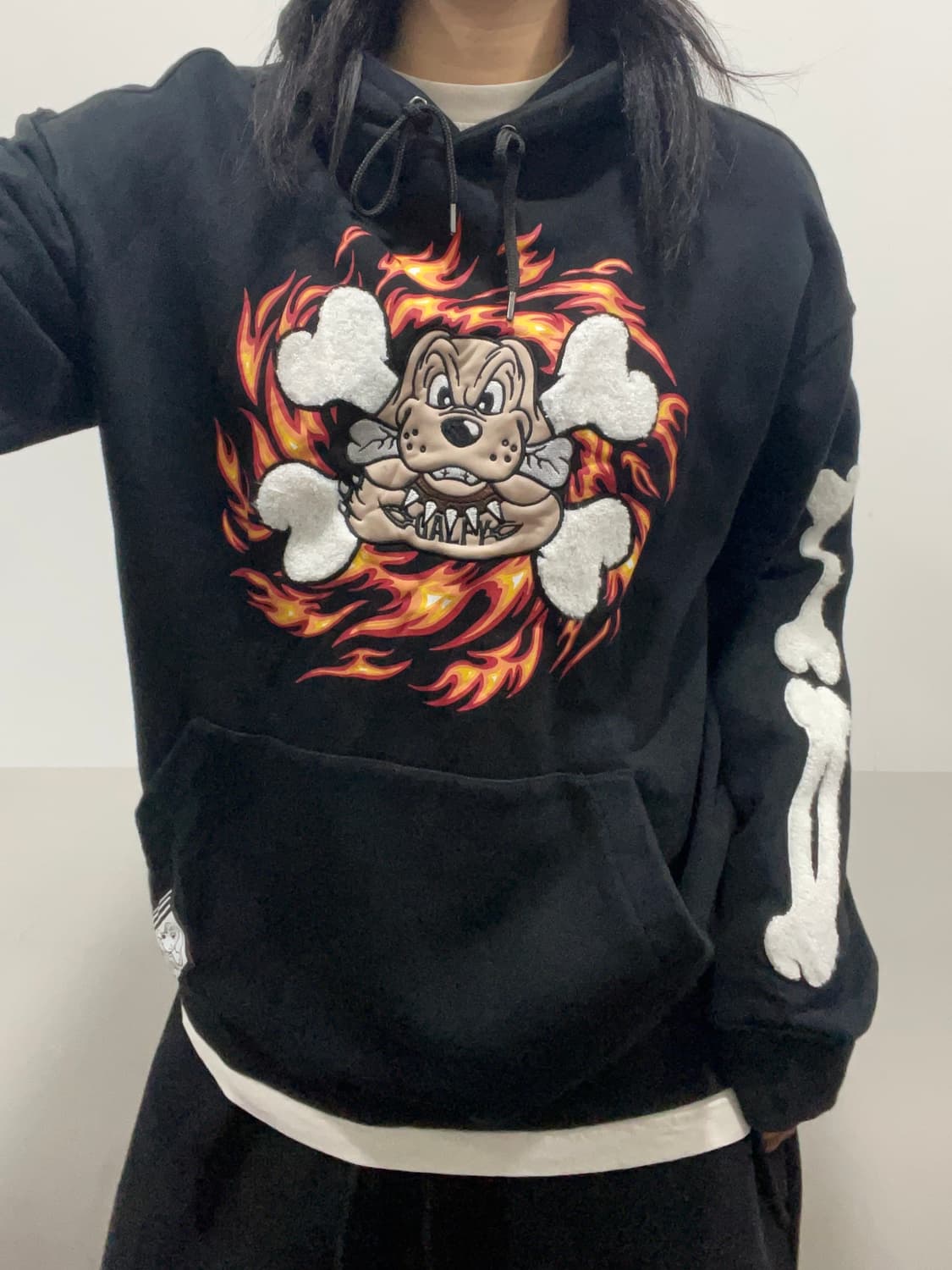 Jpn Galfy 갈피 플레임 도그 자수 스켈레톤 후드스웻셔츠 상품이미지1