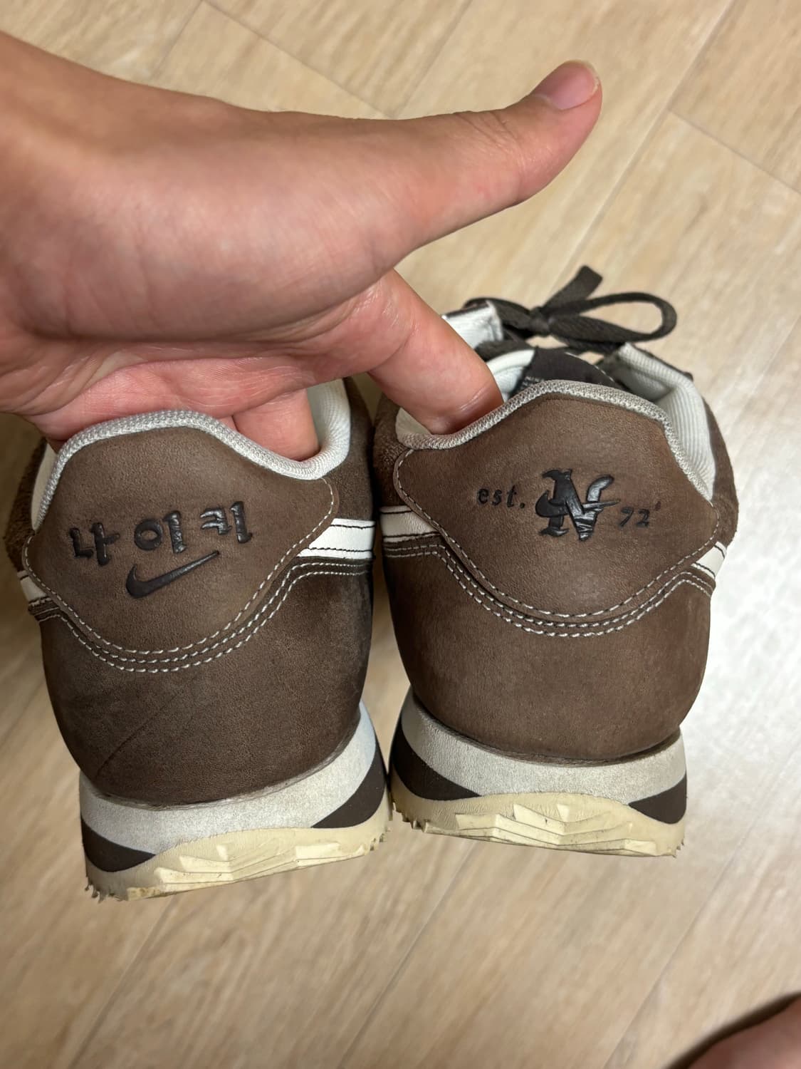 나이키 코르테즈 se 한글날 바로크 브라운 세일 285 상품이미지4