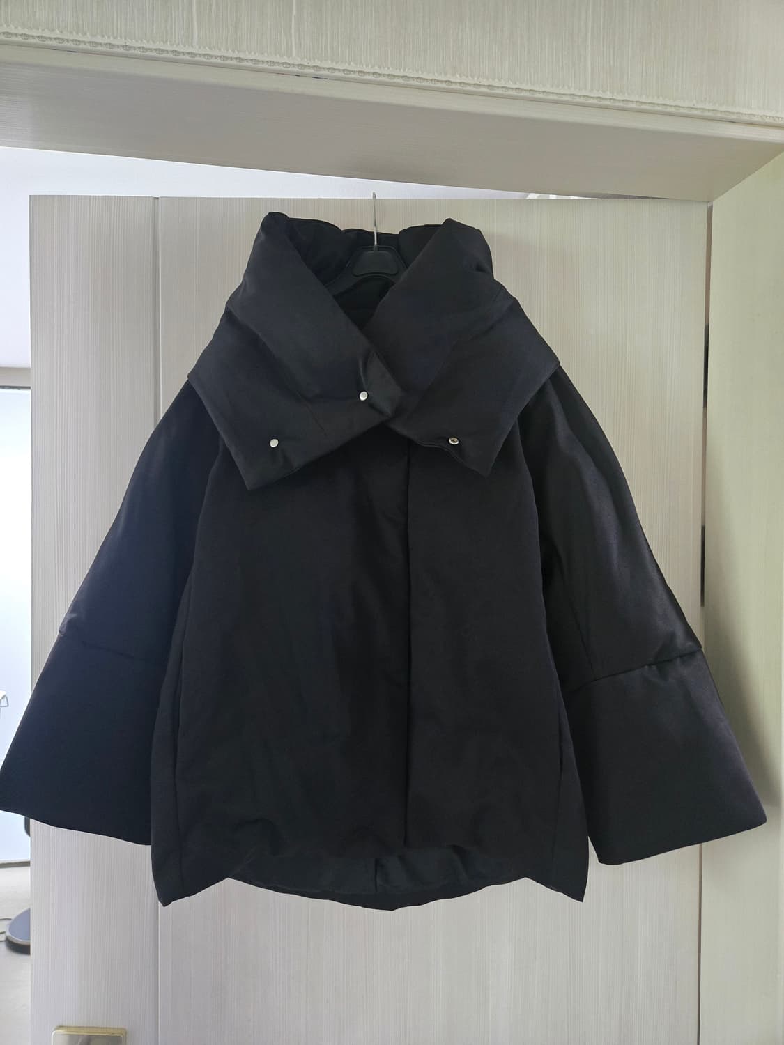 Gready Brilliant 머플러 다운패딩 블랙 상품이미지6