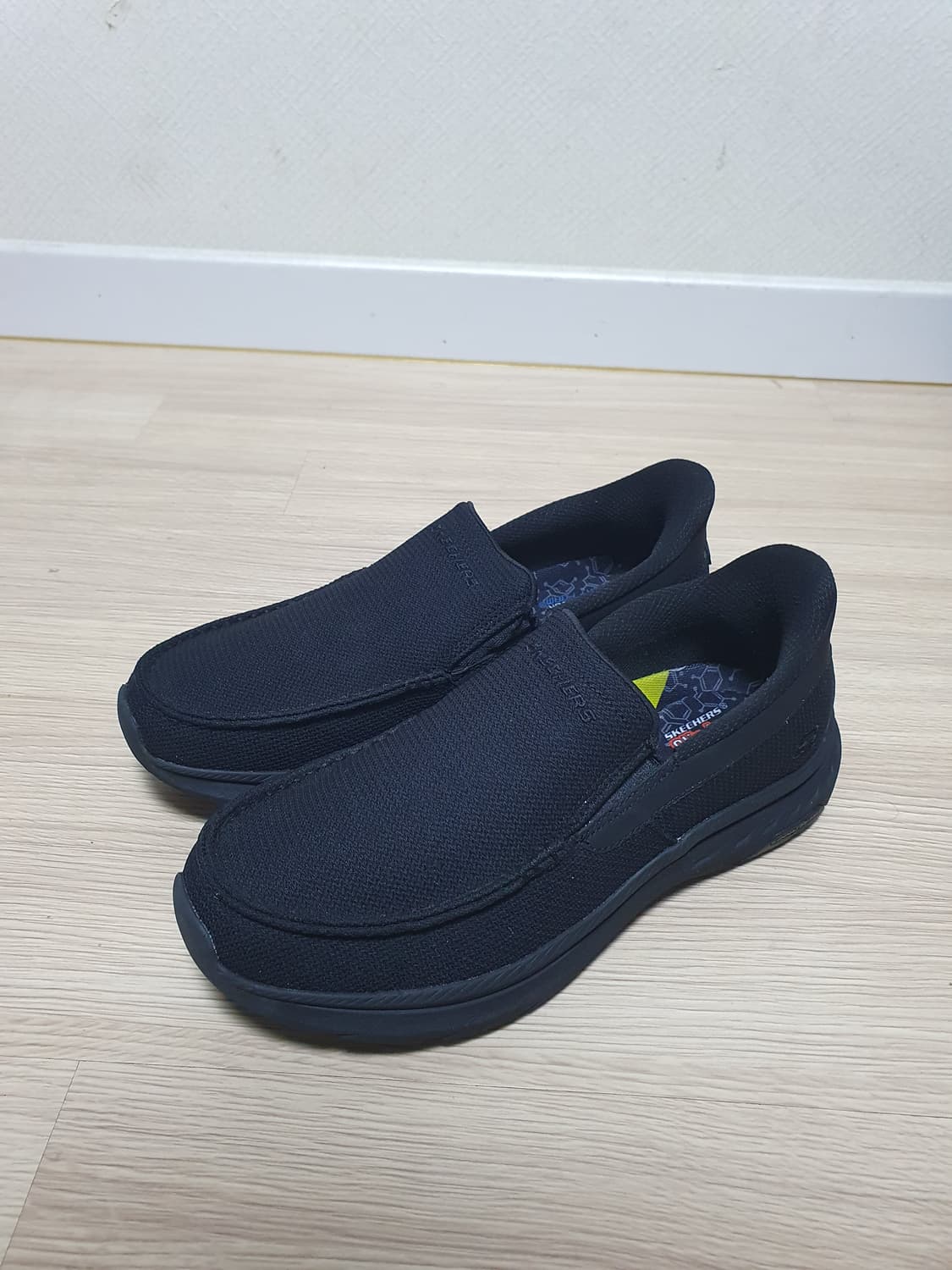 스케쳐스 남성 블랙 슬립온 270 상품이미지4