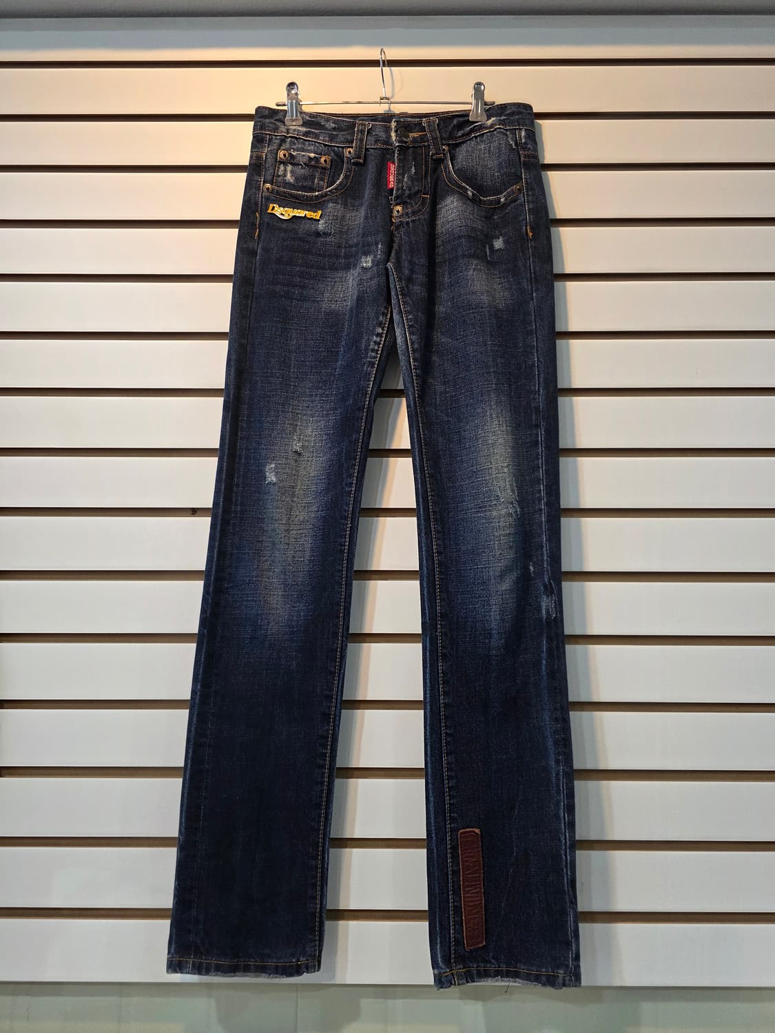 DSQUARED 디스퀘어드 밑단 로고 데님 팬츠 상품이미지1