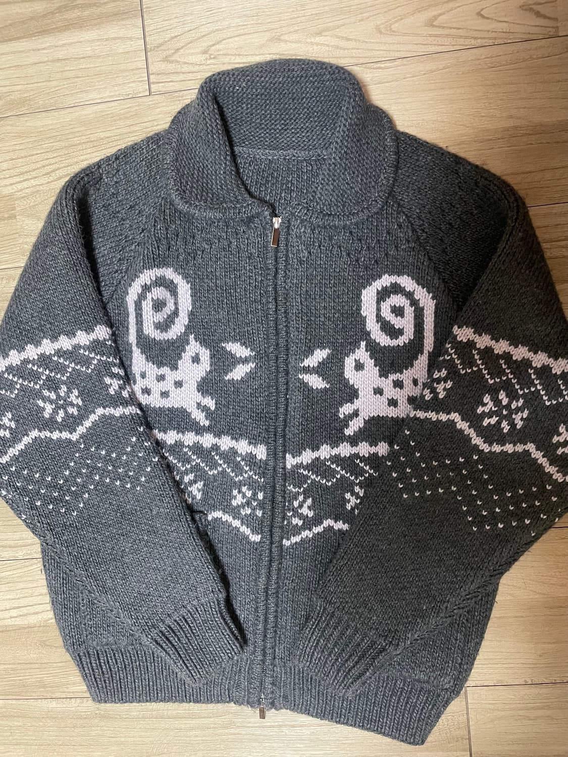 오헤시오 캣그래픽 코위찬 집업 차콜 상품이미지3