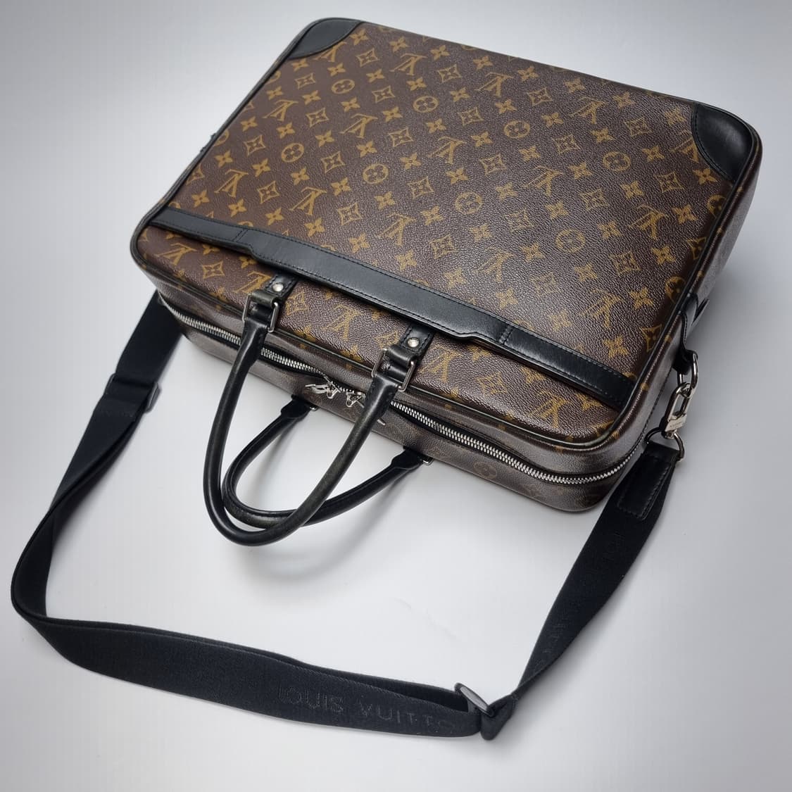 루이비통 M40224 포르트 도큐망 보야주GM 마카사르 2WAY 서류가방 상품이미지5