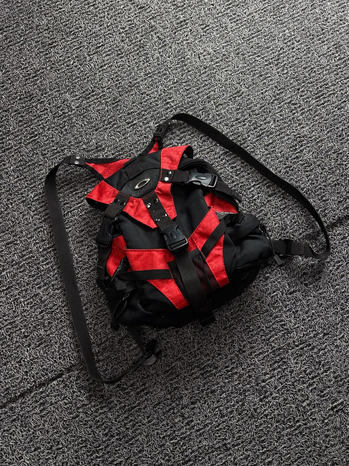 오클리 아이콘 아카이브 테크니컬 백팩 3294 상품이미지1