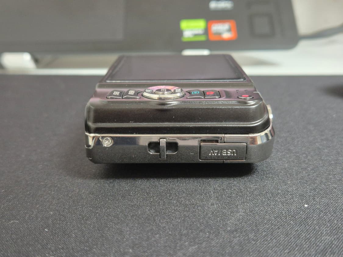 카시오 exilm h10 블랙 빈티지카메라 판매합니다. 상품이미지5