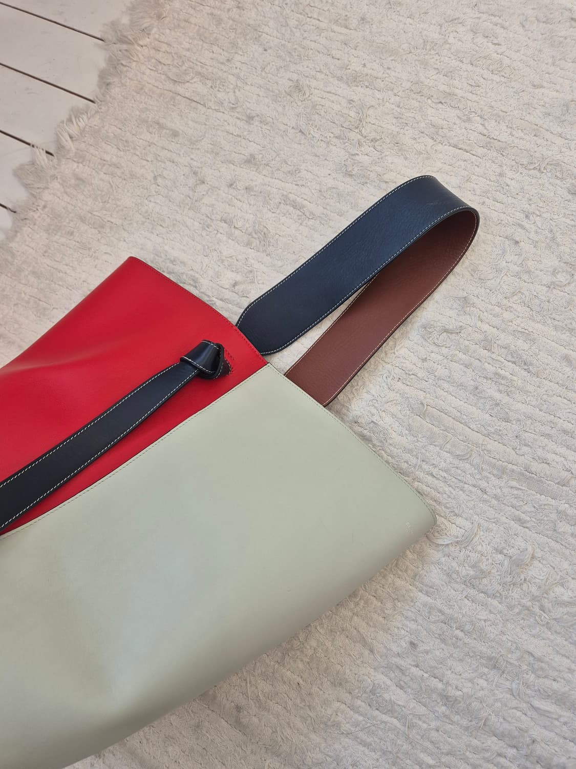 연말까지할인! 셀린느 트위스트 카바스 스몰 사이즈 상품이미지2