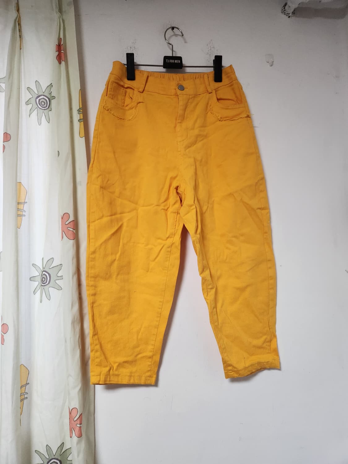 미사용)노란색 배기핏 면바지 F(~32) 상품이미지1