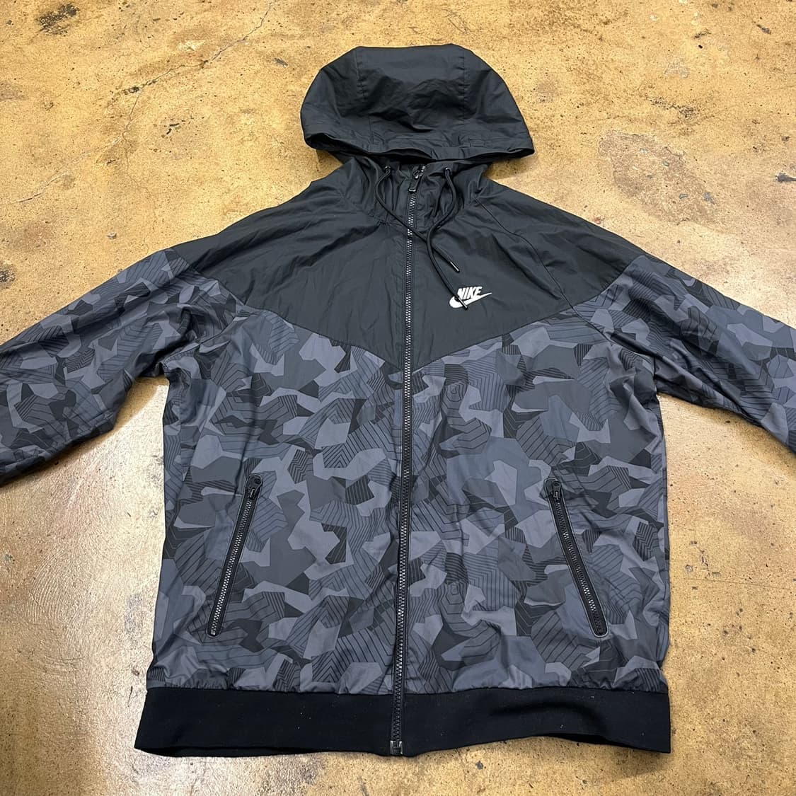 [정품/100,L] 나이키 윈드러너 카모 후드집업 b15 상품이미지3