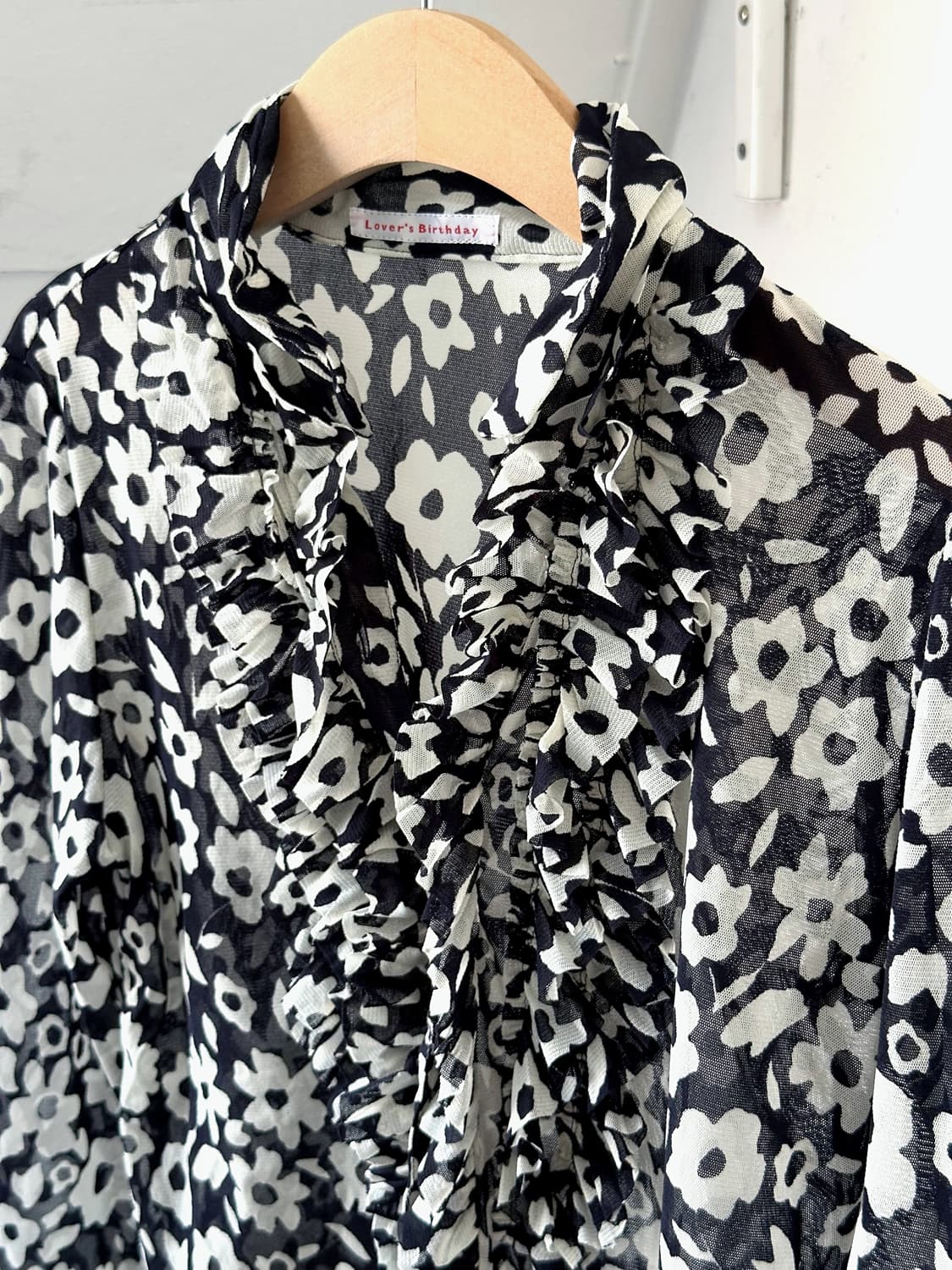 Silky fabric design wide collar blouse s 상품이미지3