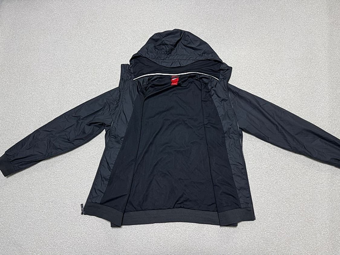 나이키 윈드러너 후디 자켓 남성용 110사이즈 상품이미지2