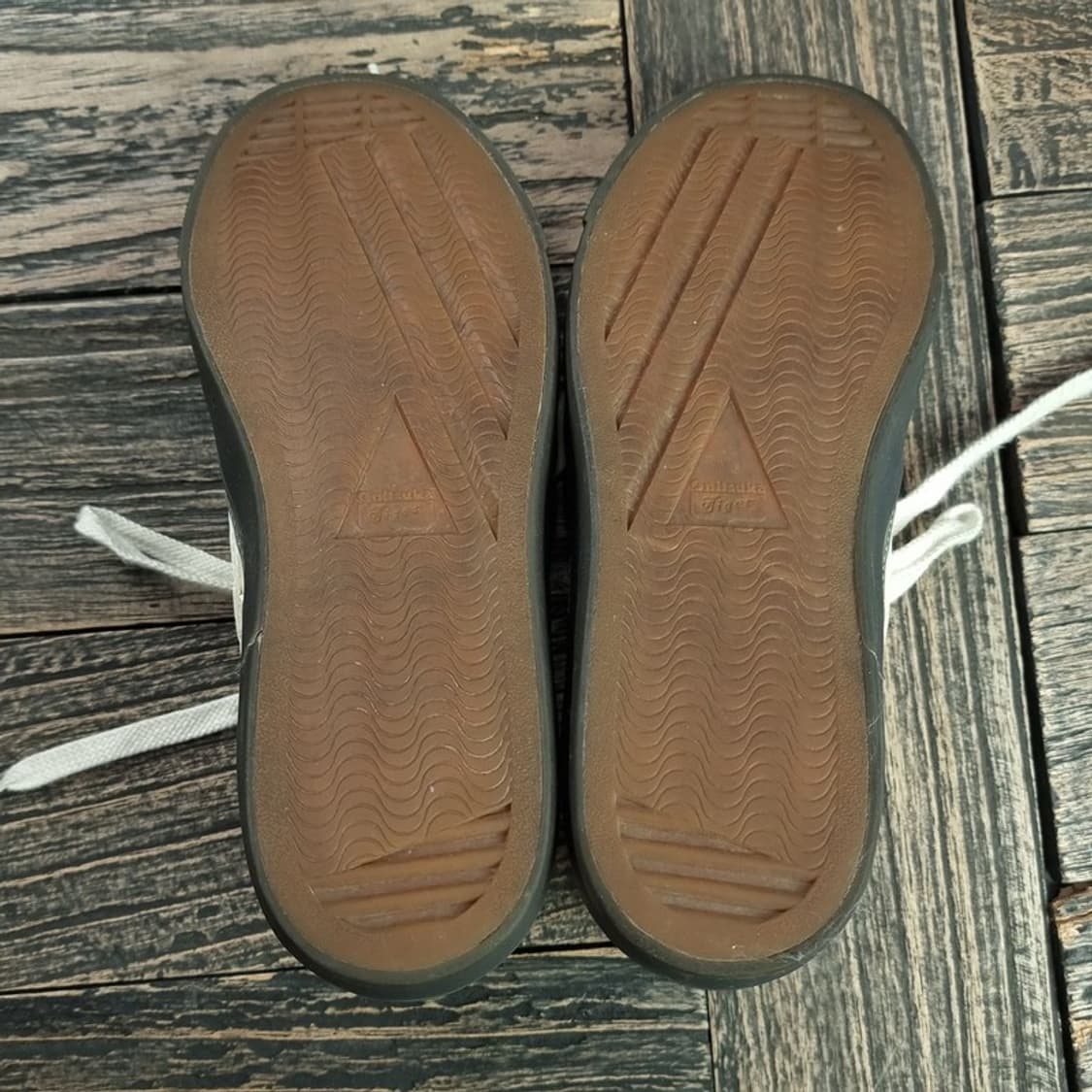 [오니츠카타이거] 덕 코팅 스니커즈 M17817 상품이미지6