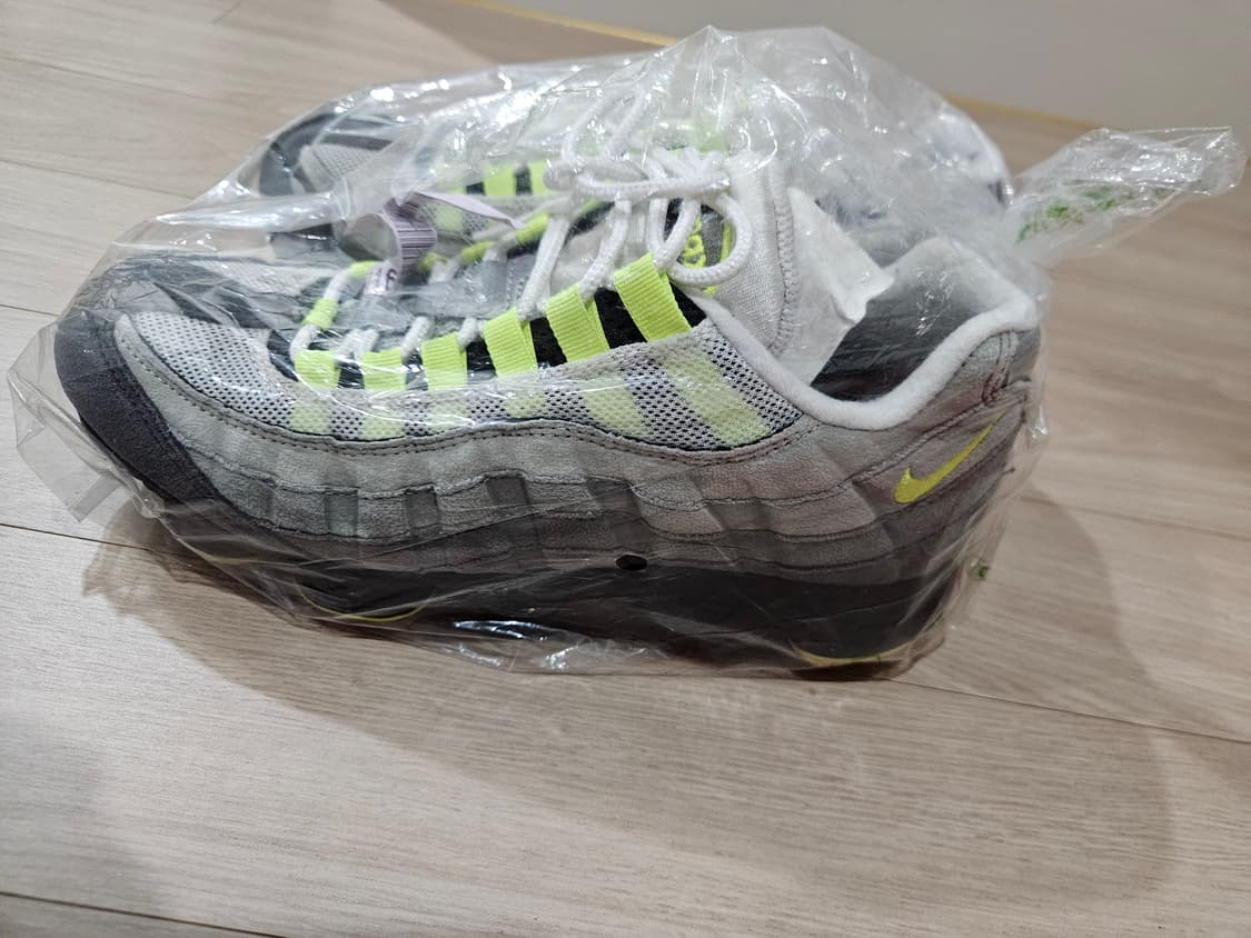베이퍼맥스95 네온 상품이미지3