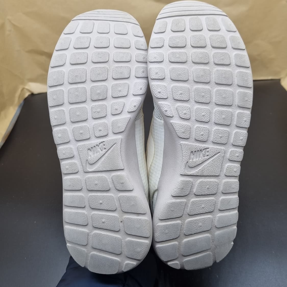 나이키 로쉬런 여성운동화235  상품이미지3