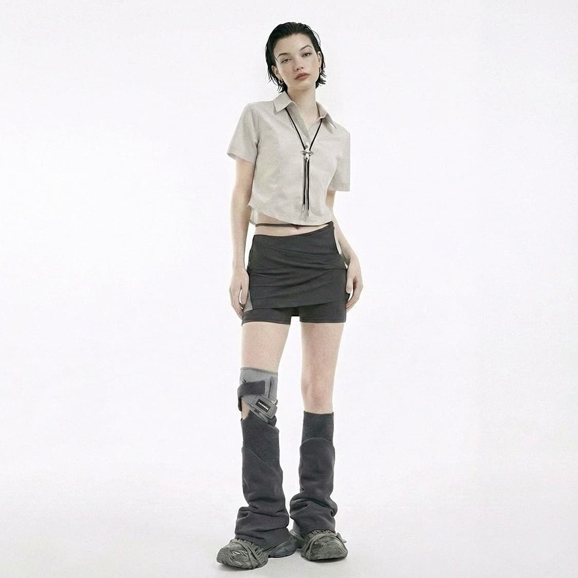 네비 nevy 케니 베이직 크롭 반팔셔츠 상품이미지1