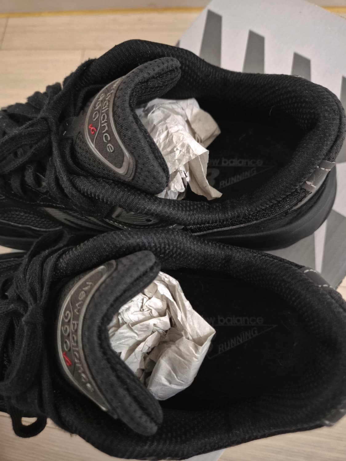 [255] 뉴발란스 990v6 트리플블랙 상품이미지3