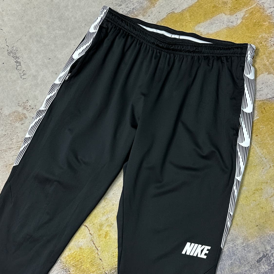나이키 스우시 조거팬츠 XL 상품이미지2