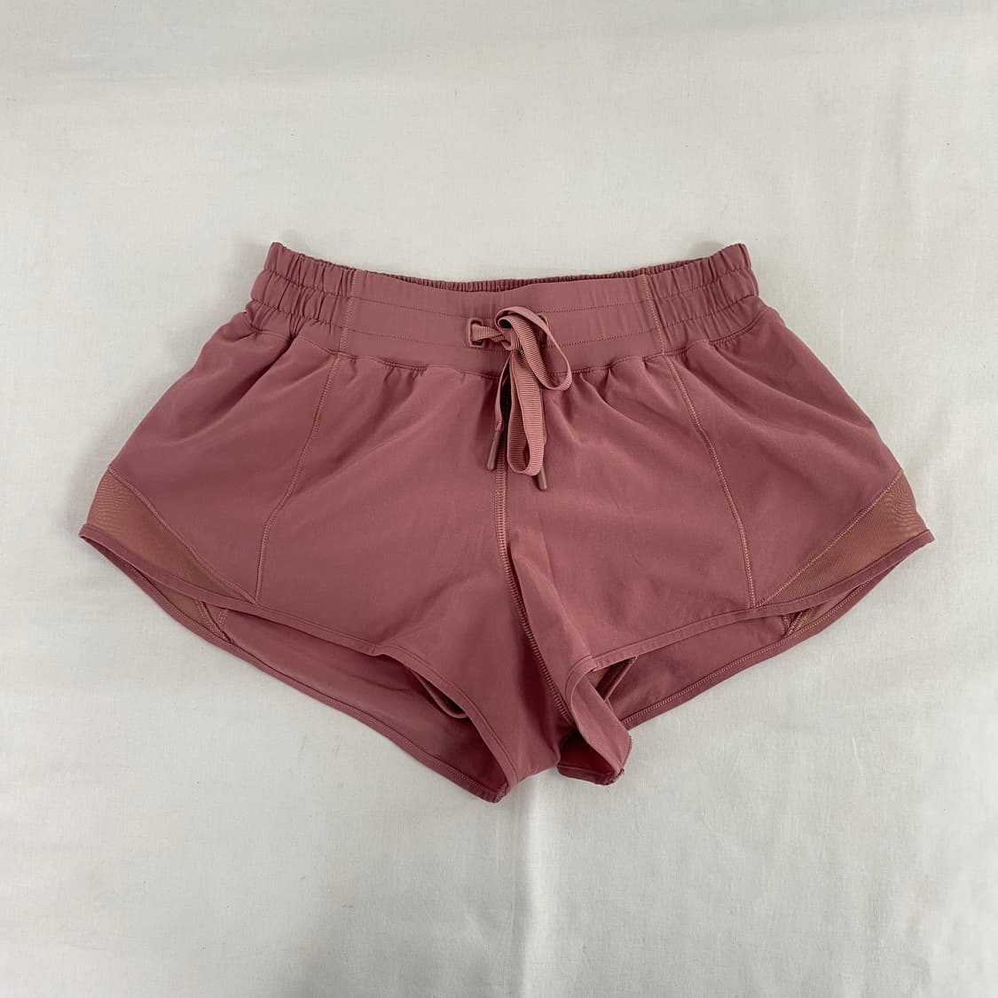 룰루레몬 핫티핫 핑크 쇼츠  상품이미지1