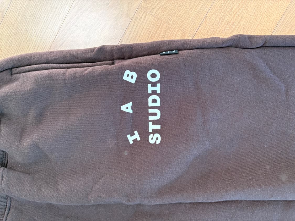 아이앱스튜디오 브라운 스웻팬츠 L 새상품급 상품이미지2