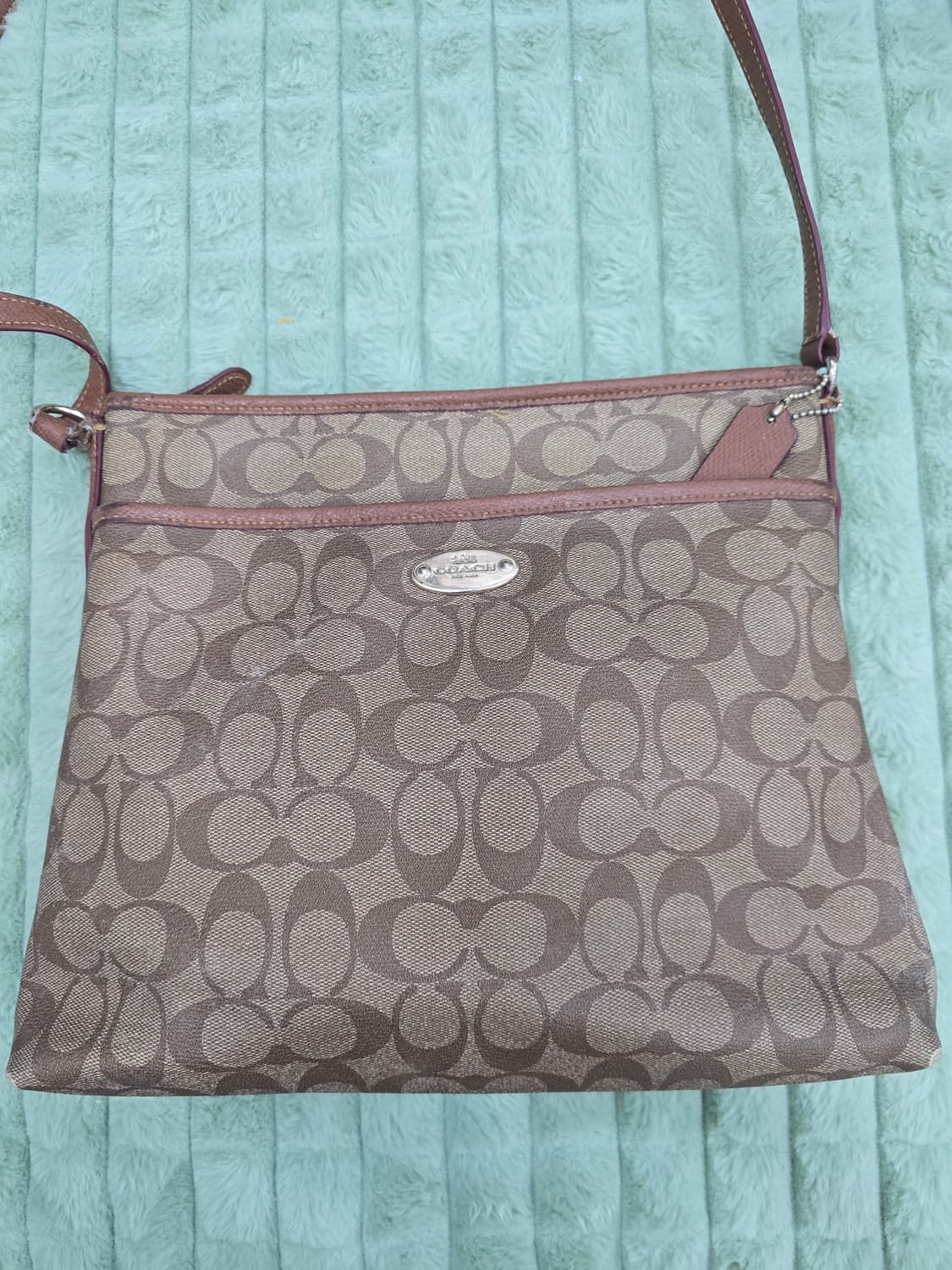 Coach 크로스백 상품이미지1