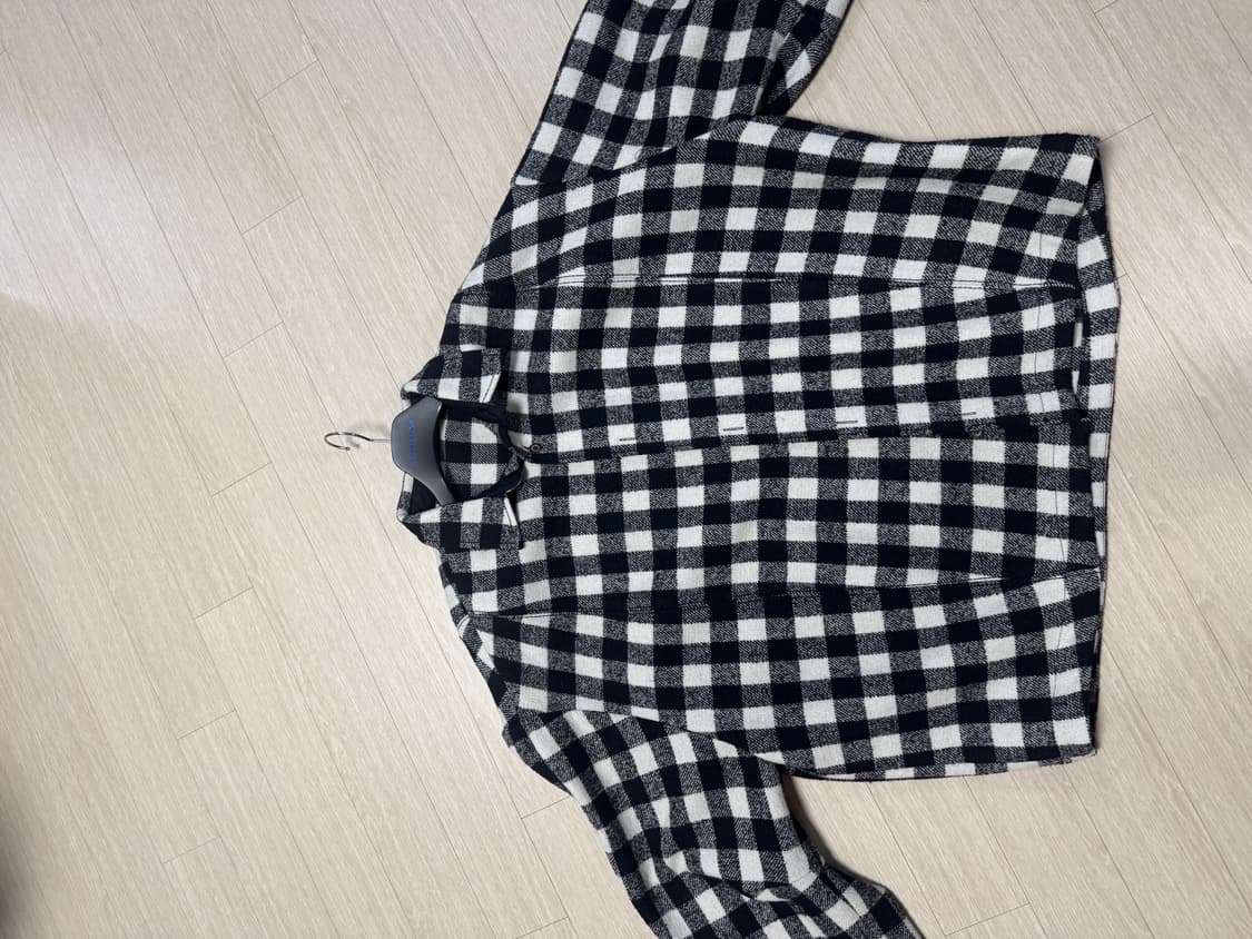 아더에러 22fw 오버사이즈 체크 셔츠 자켓 상품이미지3