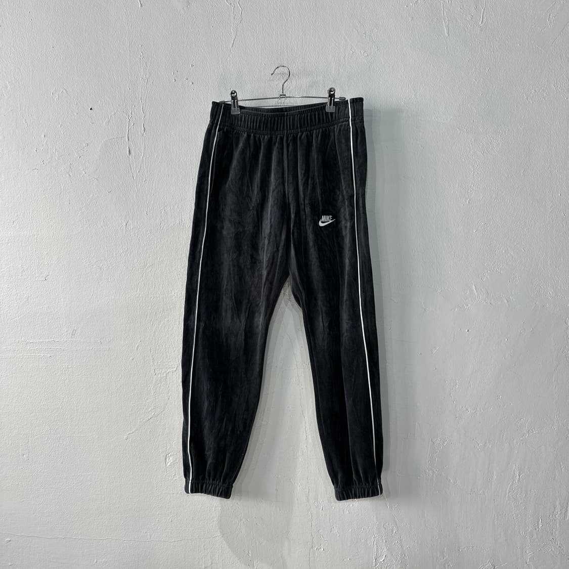 나이키 벨벳 조거트레이닝팬츠 L 상품이미지1