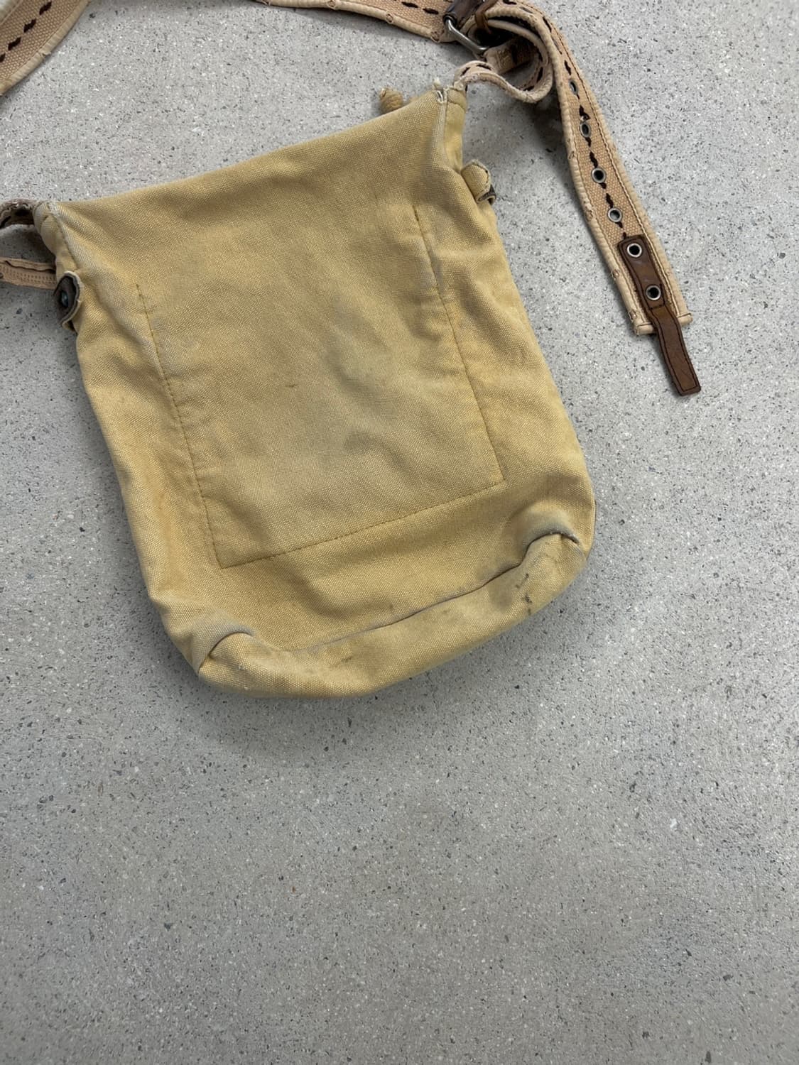 디젤 아카이브 밀리터리 캔버스 크로스백 상품이미지6