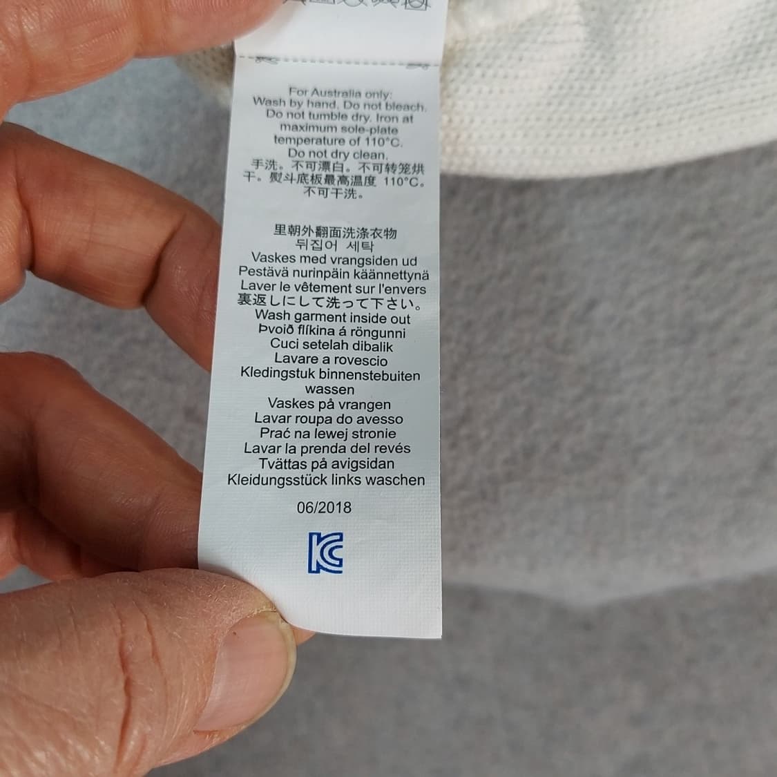 오클리 로고 방울 비니 블루 화이트 상품이미지8