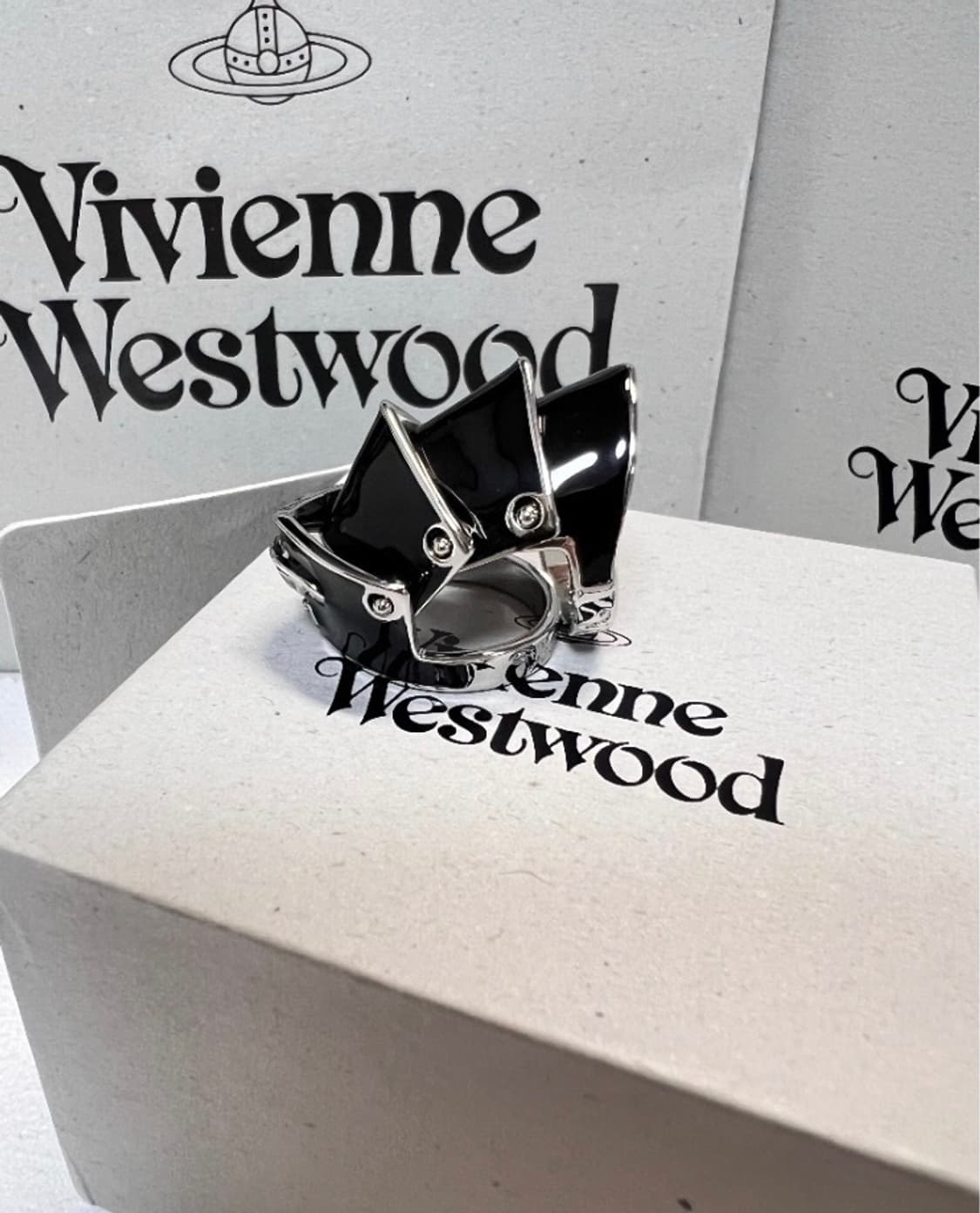 비비안웨스트우드 아카이브 블랙실버 아르테미스 너클링 반지 상품이미지1